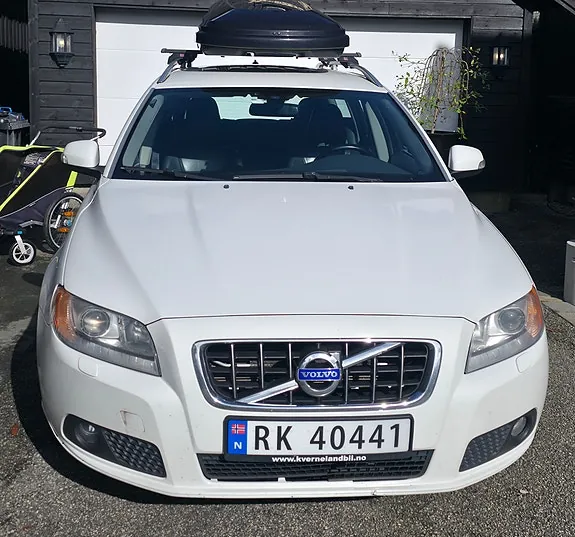 Volvo V70 2010 photo 3