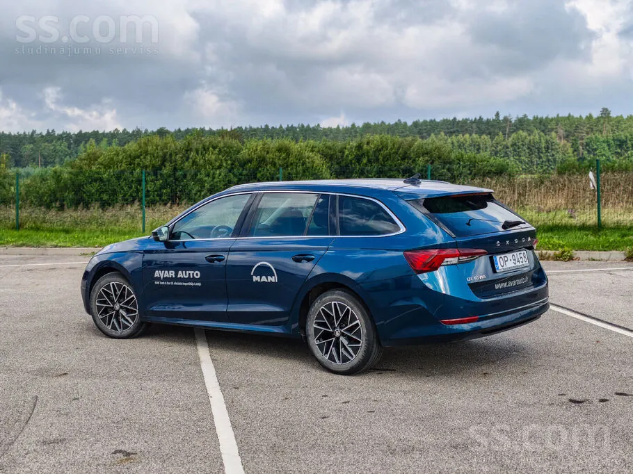 Skoda Octavia 2022 photo 2
