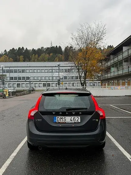 Volvo V60 2012 photo 4
