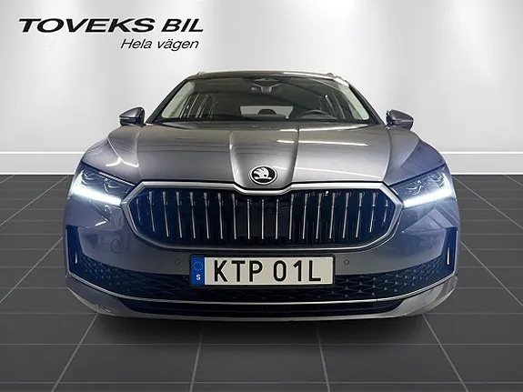 Skoda Superb 2025 photo 2