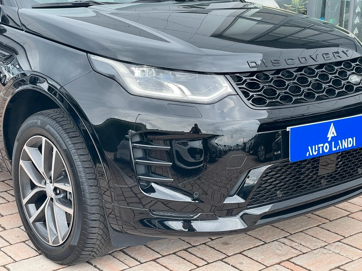 Land Rover Discovery Sport 2024 photo 4