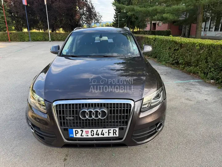 Audi Q5 2009 photo 2
