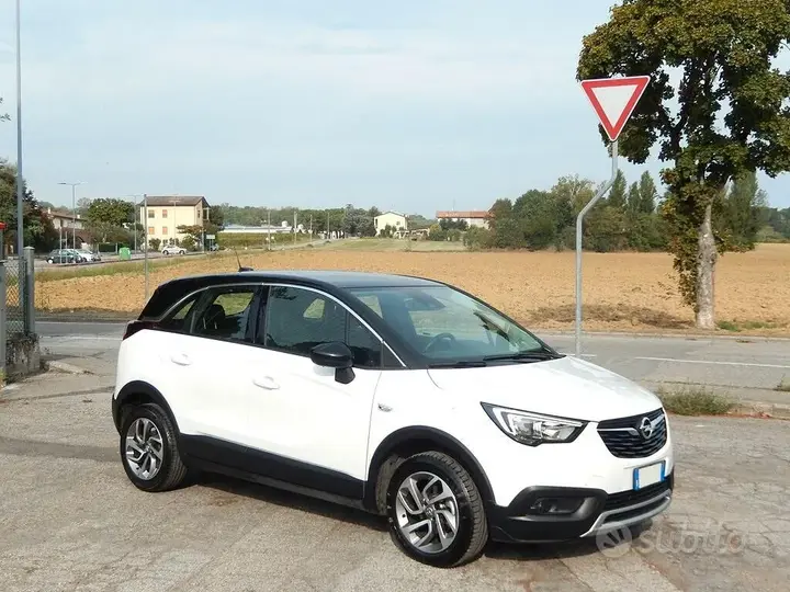 Opel Crossland X 2018 photo 2