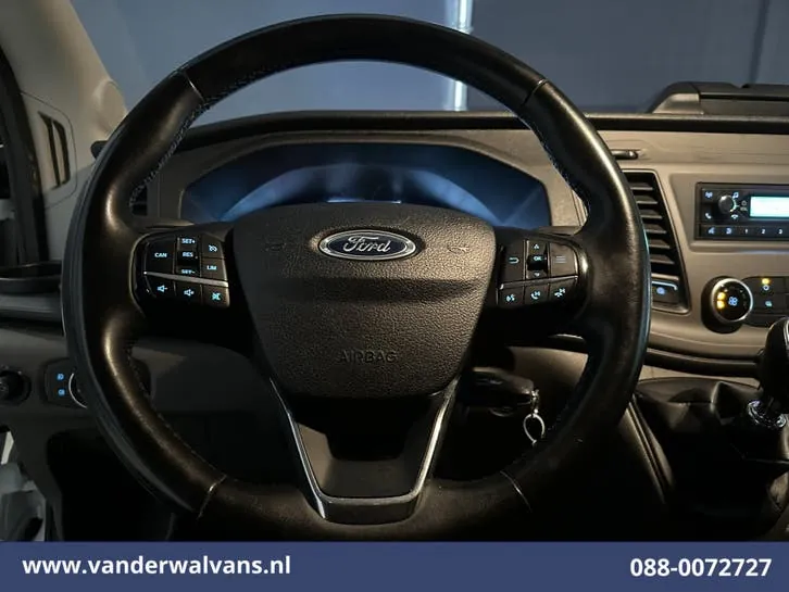 Ford Transit 2022 photo 3