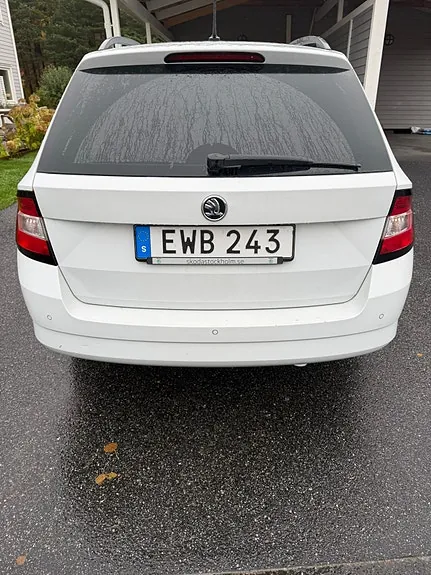 Skoda Fabia 2015 photo 2