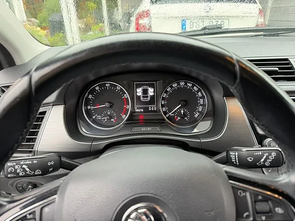 Skoda Fabia 2015 photo 3