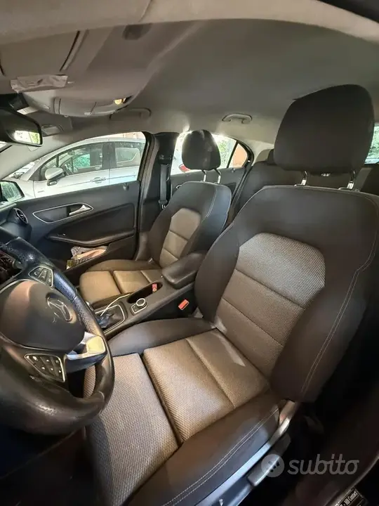 Mercedes-Benz A 2016 photo 5