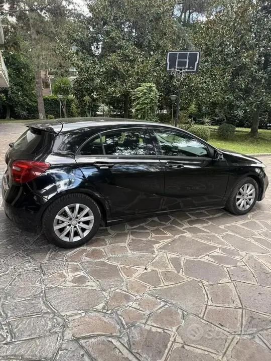 Mercedes-Benz A 2016 photo 4