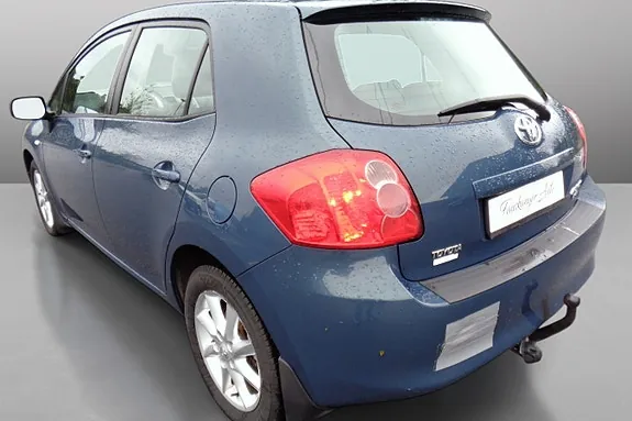 Toyota Auris 2008 photo 3
