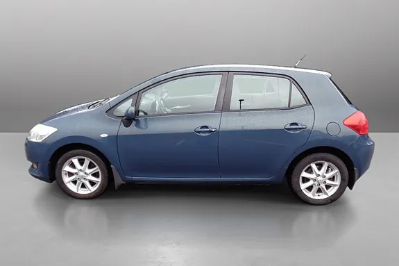Toyota Auris 2008 photo 2