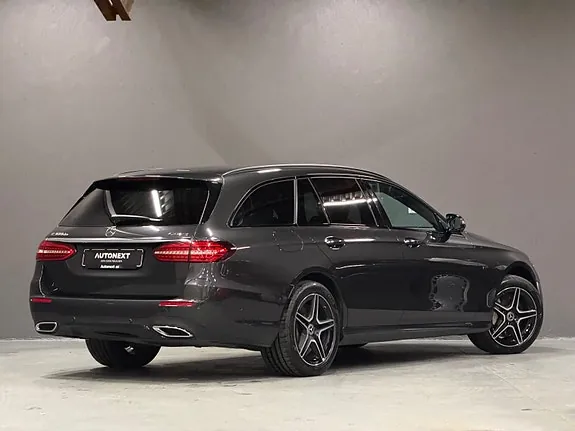 Mercedes-Benz E300 De 2021 photo 4
