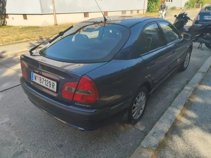 Mitsubishi Carisma 2003 photo 3