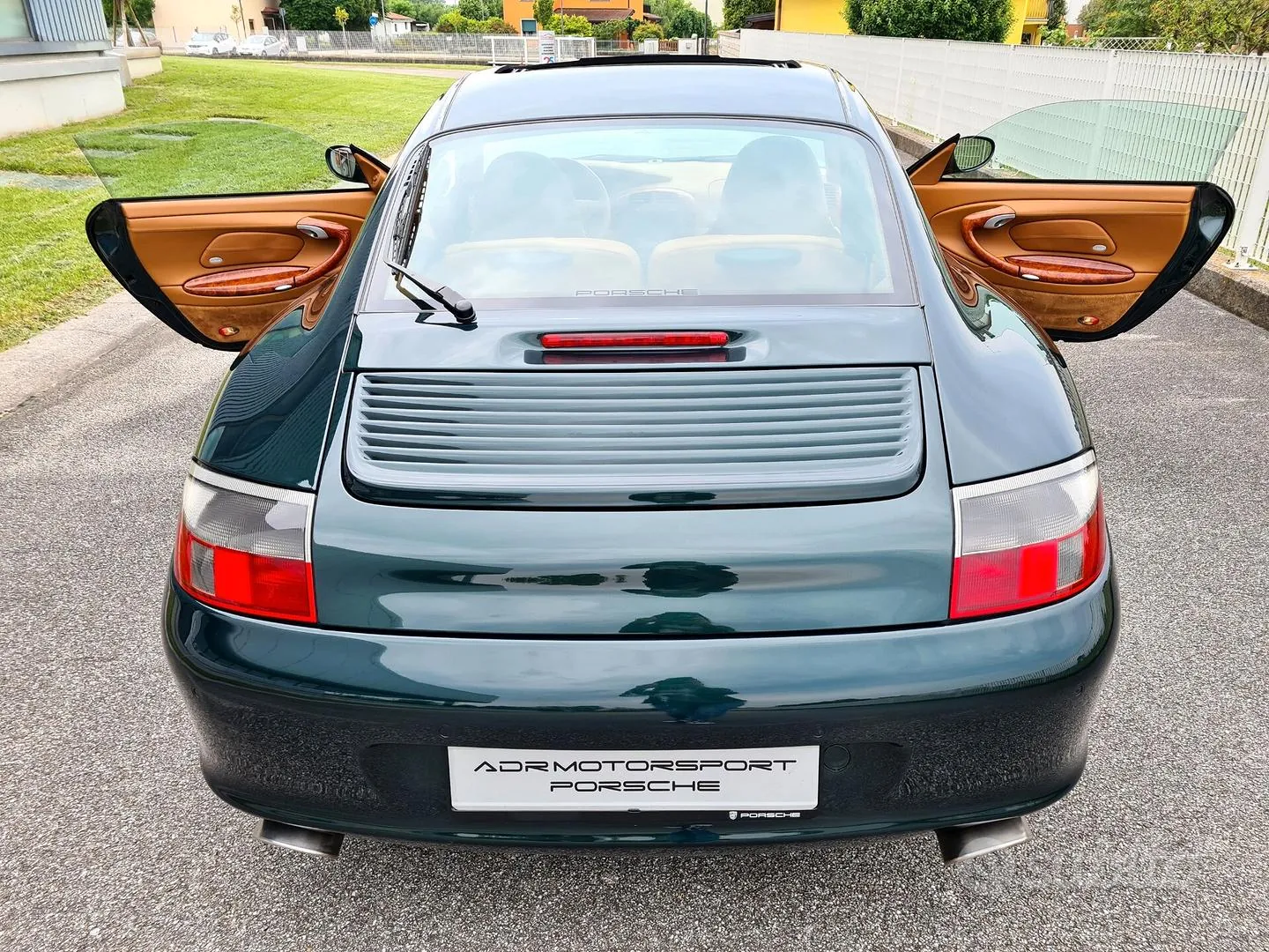 Porsche 911 2002 photo 5