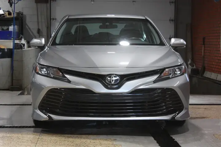 Toyota Camry 2019 photo 2