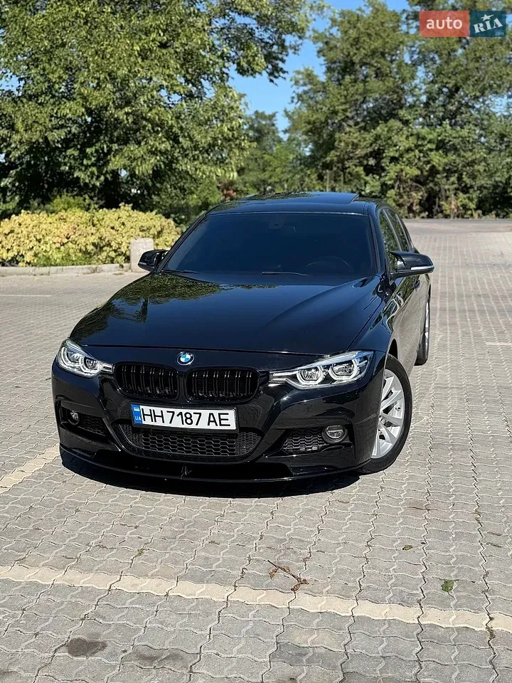 BMW 3 Series 2018 photo 3