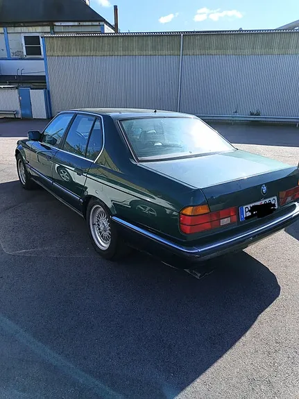 BMW 750I
