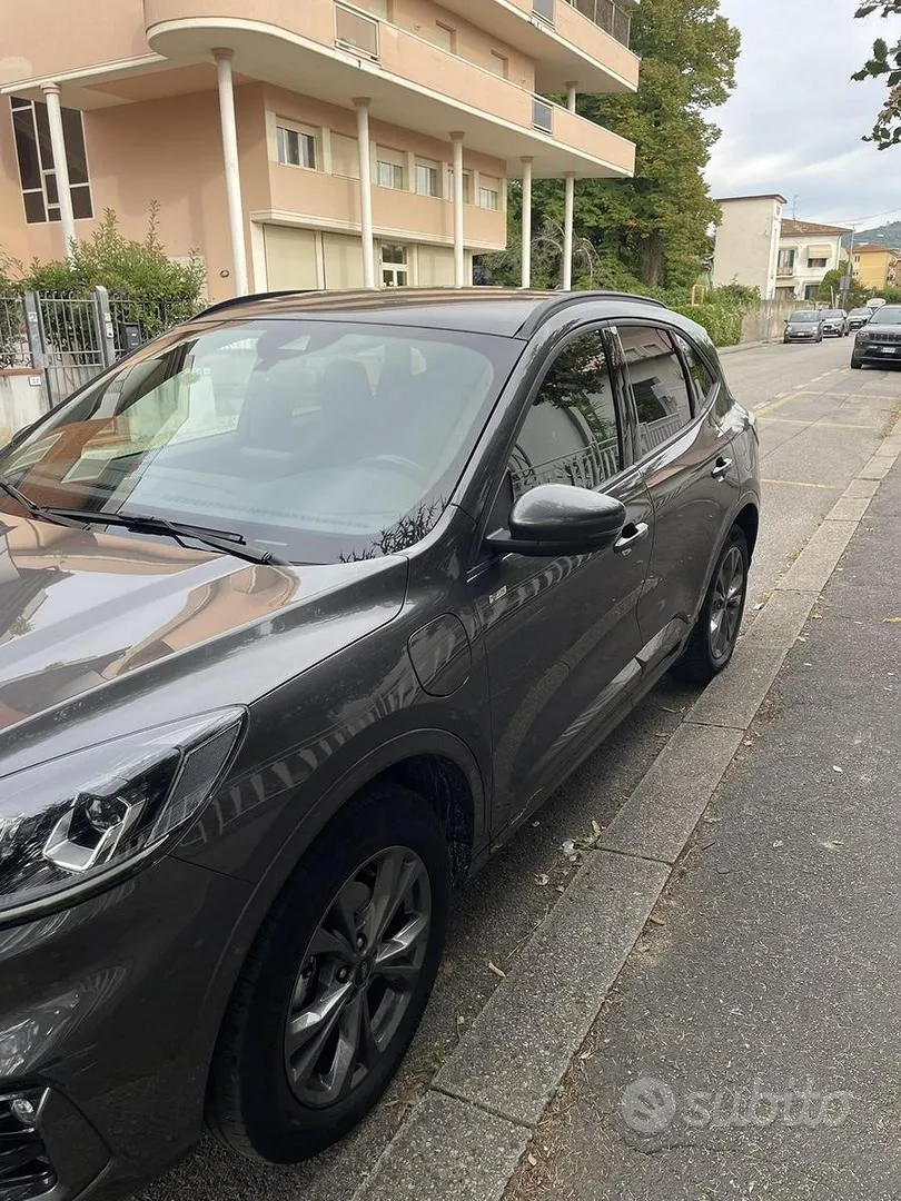 Ford Kuga 2024 photo 2