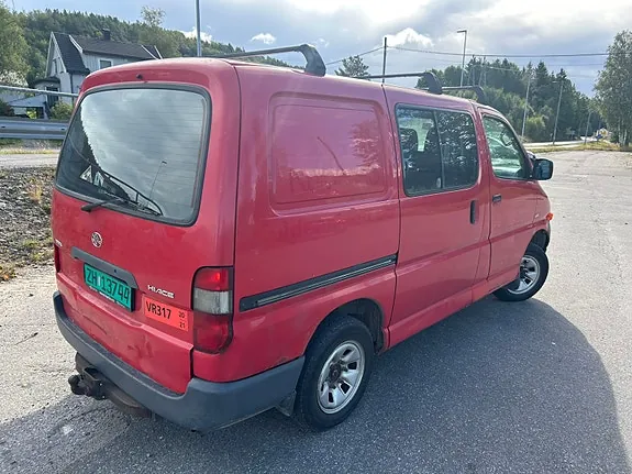 Toyota Hiace 2005 photo 4