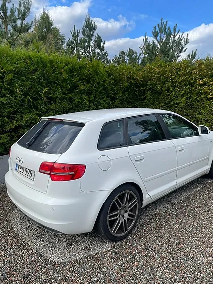 Audi A3 2010 photo 4