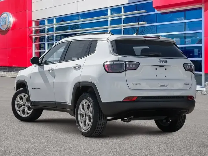 Jeep Compass 2026 photo 4