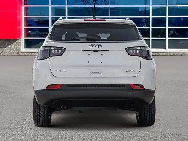 Jeep Compass 2026 photo 5
