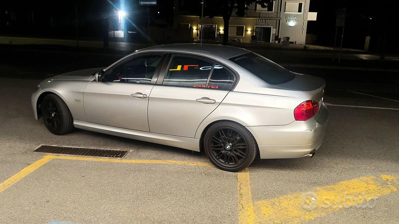 BMW 318D 2011 photo 3
