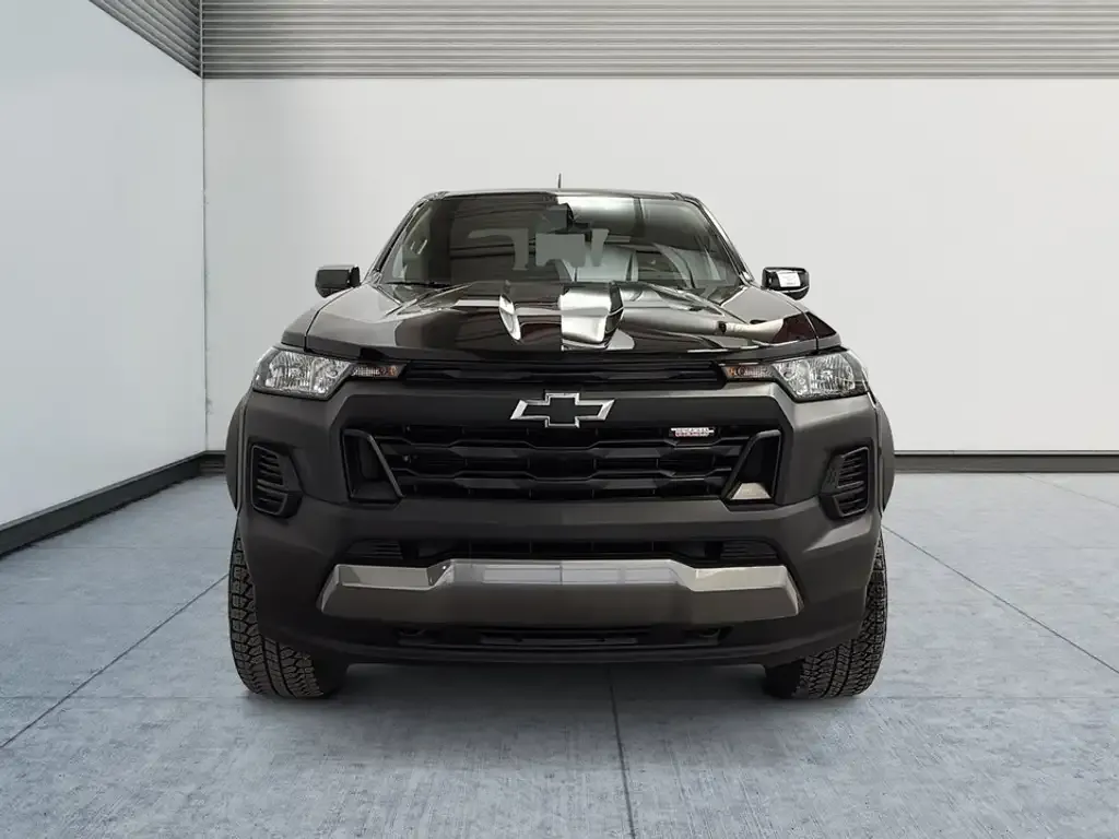 Chevrolet Colorado 2025 photo 2