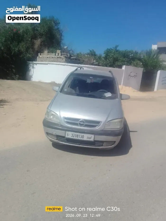 Opel Zafira 2004 photo 2