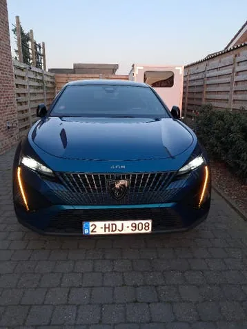 Peugeot 408