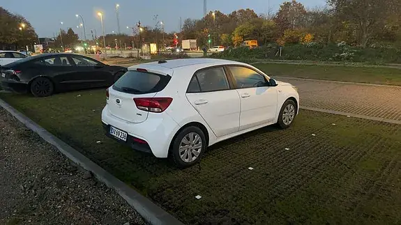 Kia Rio 2017 photo 5