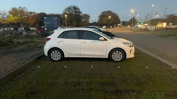 Kia Rio 2017 photo 4