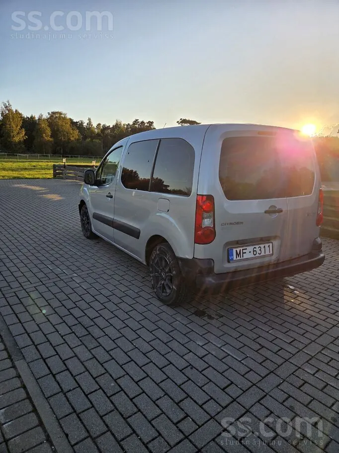 Citroen Berlingo 2009 photo 3
