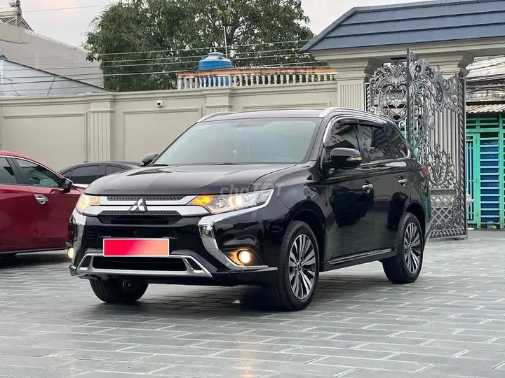 Mitsubishi Outlander 2024 photo 3