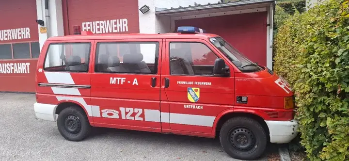 Volkswagen T4 1996 photo 3