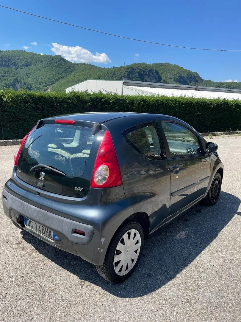 Peugeot 107 2007 photo 3