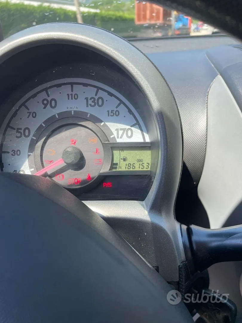 Peugeot 107 2007 photo 5