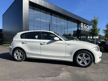 BMW 1 Series 2009 photo 3