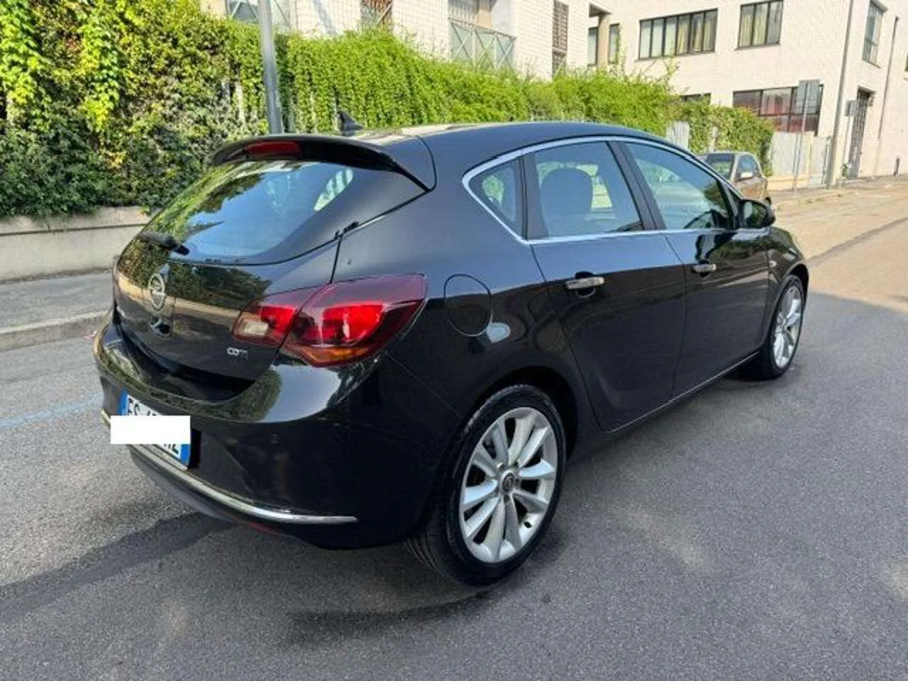 Opel Astra 2013 photo 3