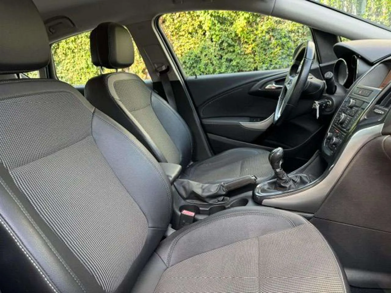 Opel Astra 2013 photo 5
