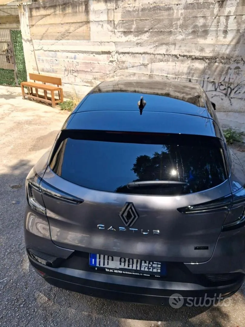Renault Captur 2026 photo 2