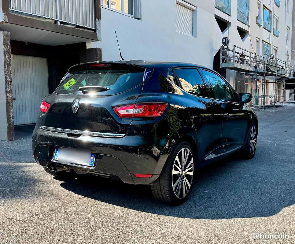 Renault Clio 2016 photo 2