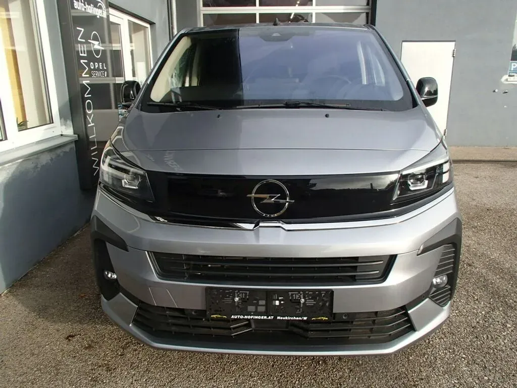 Opel Zafira 2024 photo 3