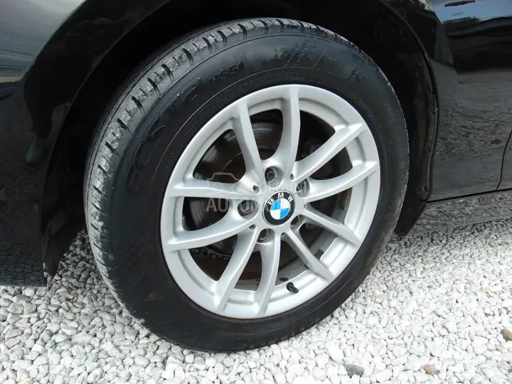 BMW 118 2013 photo 2