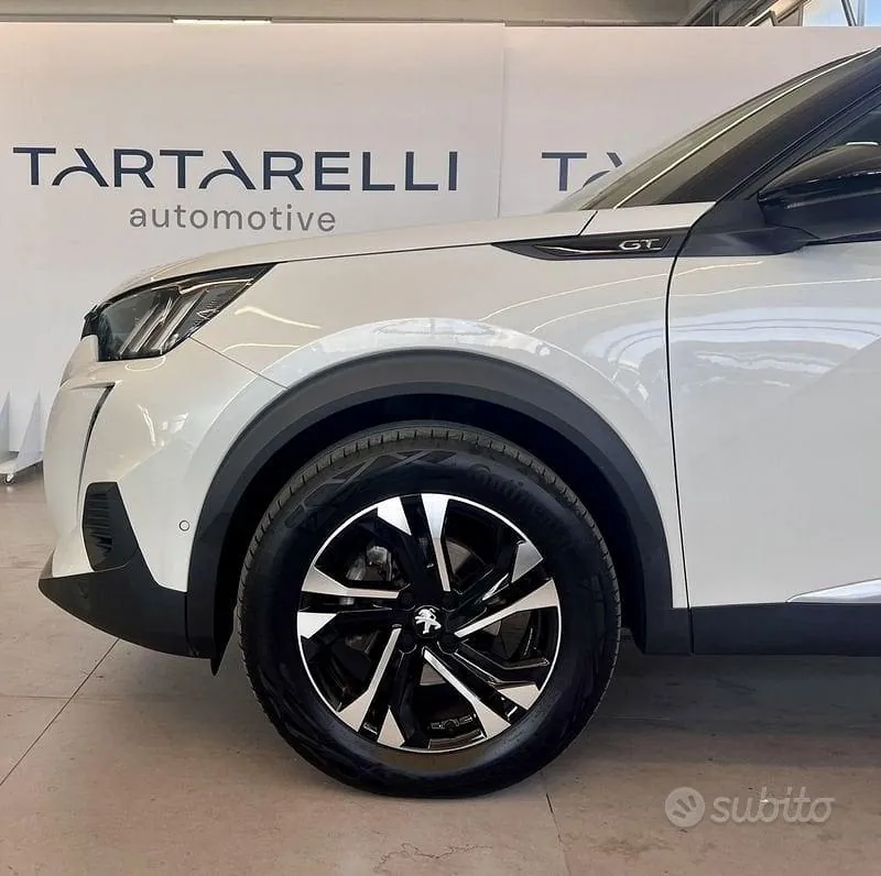 Peugeot 2008 2023 photo 4
