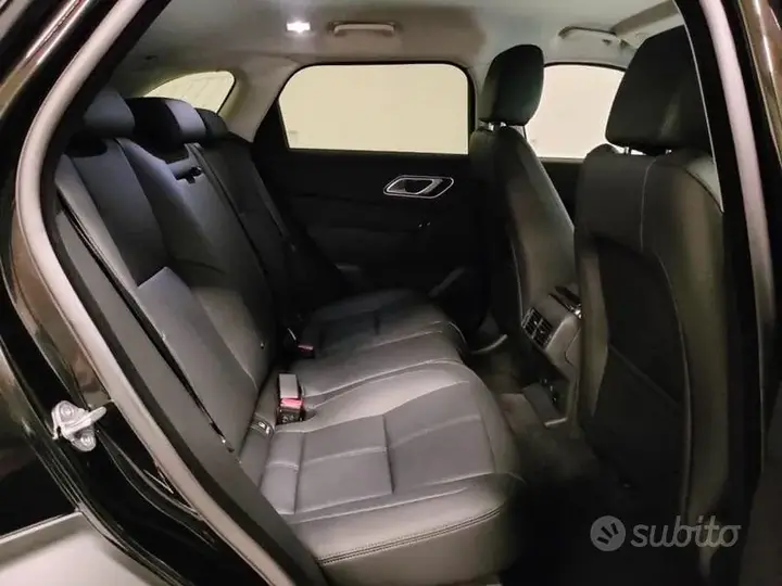 Land Rover Range Rover Velar 2025 photo 5
