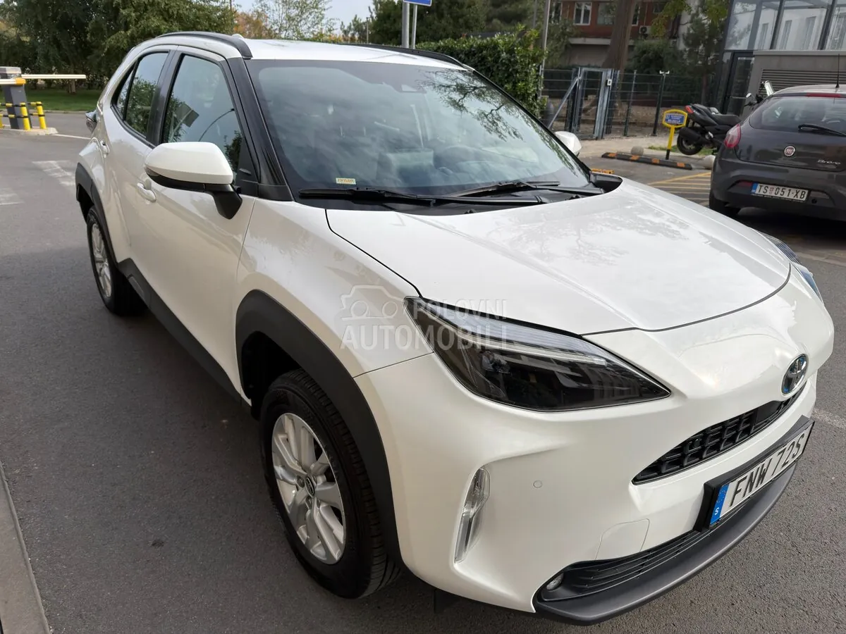 Toyota Yaris Cross 2023 photo 3
