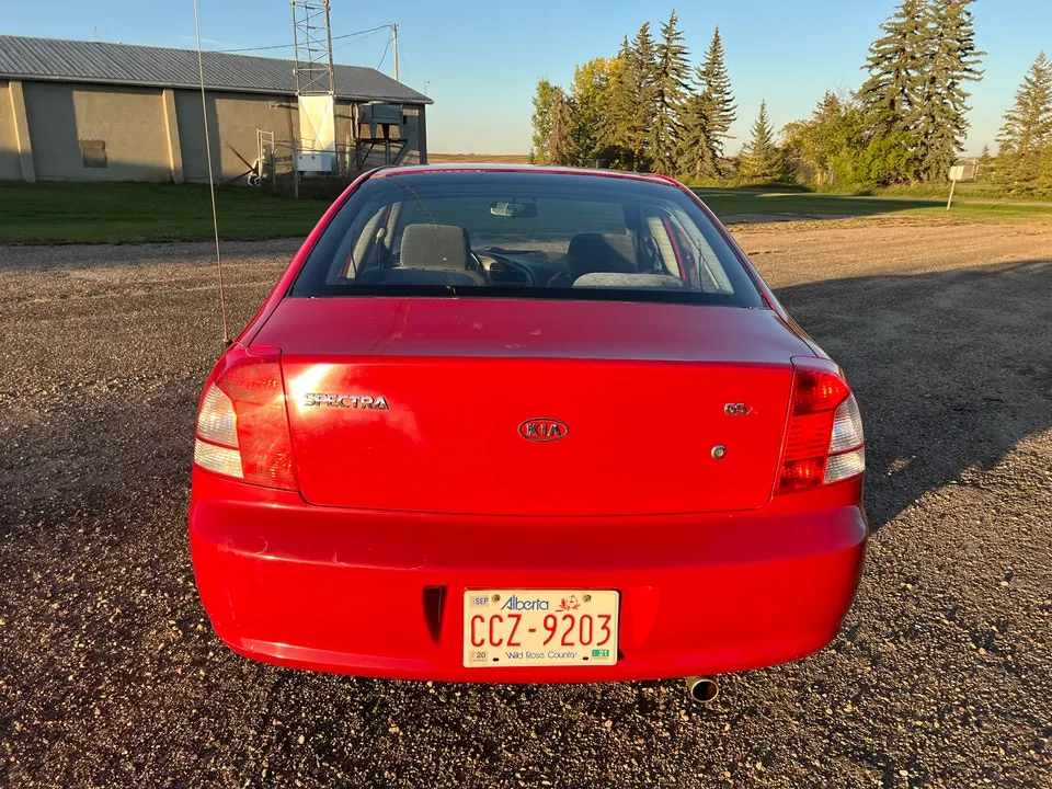Kia Spectra 2002 photo 4
