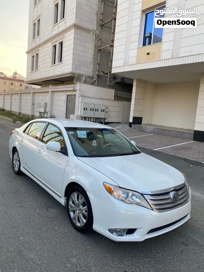 Toyota Avalon 2012 photo 3