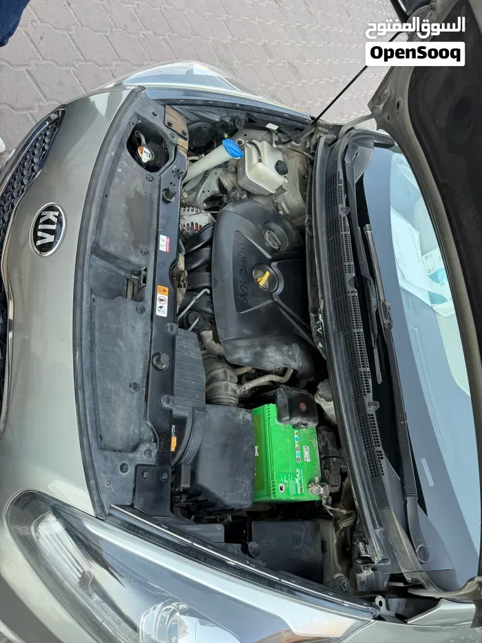 Kia Carens 2014 photo 4