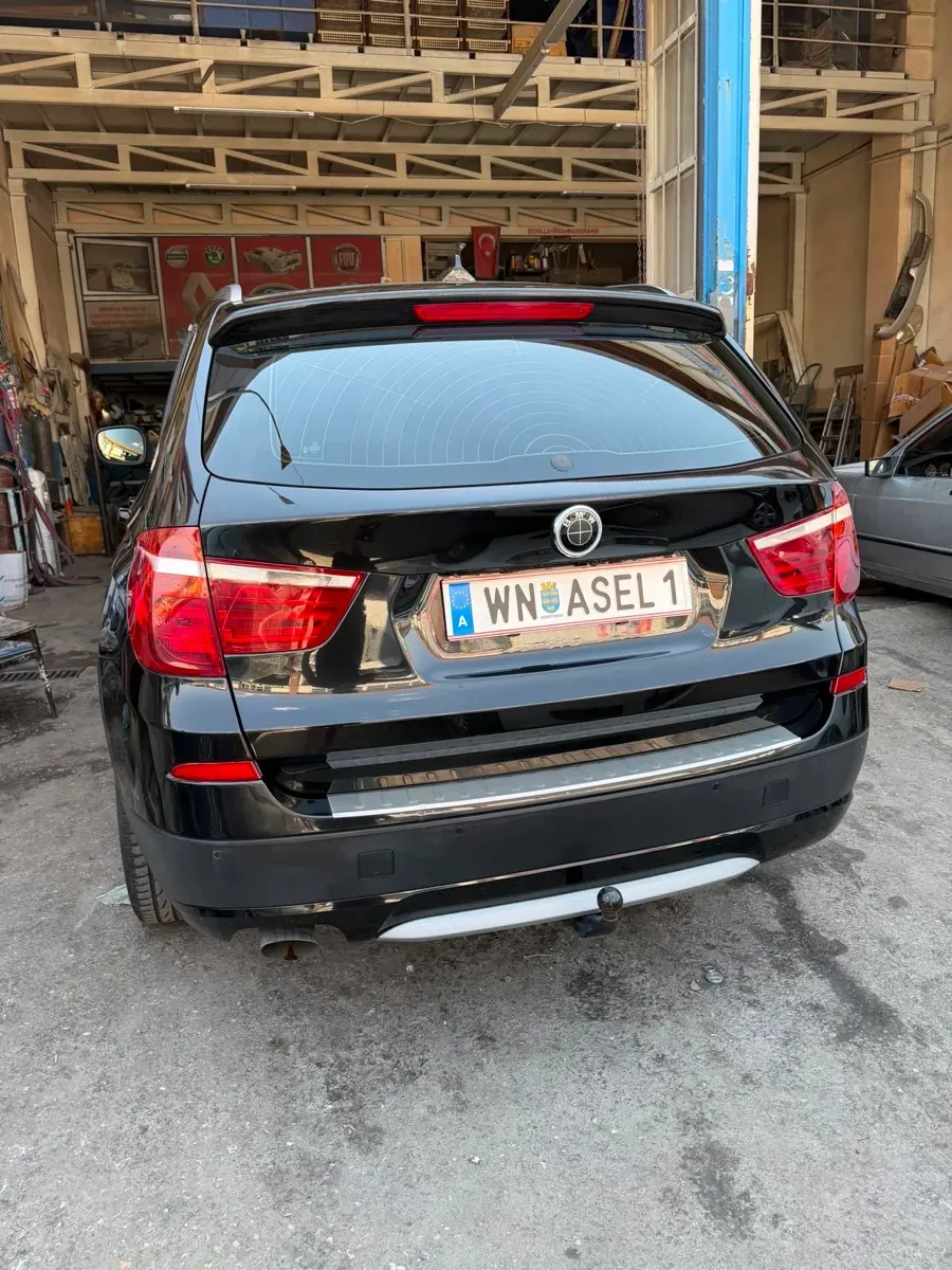 BMW X3 2010 photo 2